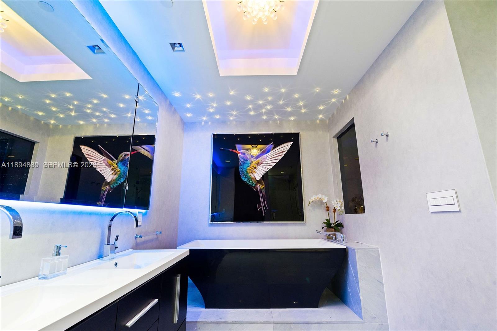 100 S Pointe Dr #2506, Miami Beach FL 33139
