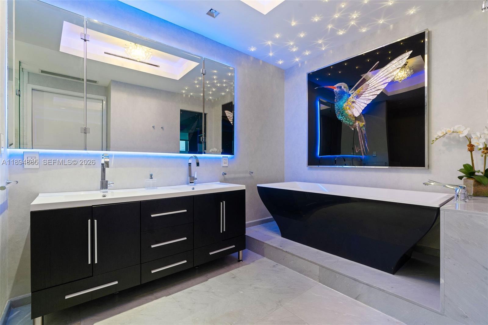 100 S Pointe Dr #2506, Miami Beach FL 33139