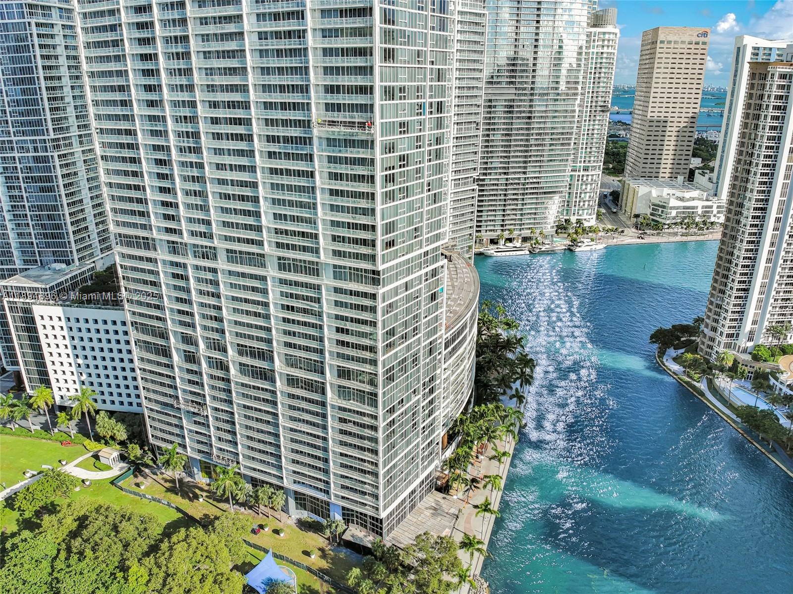 475 Brickell Ave #3111, Miami FL 33131