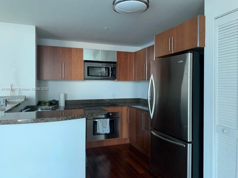 300 S Biscayne Blvd #T-1908, Miami FL 33131