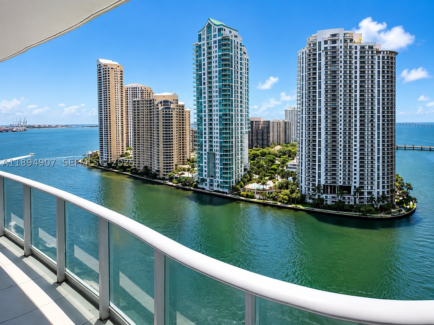 300 S Biscayne Blvd #T-1908, Miami FL 33131