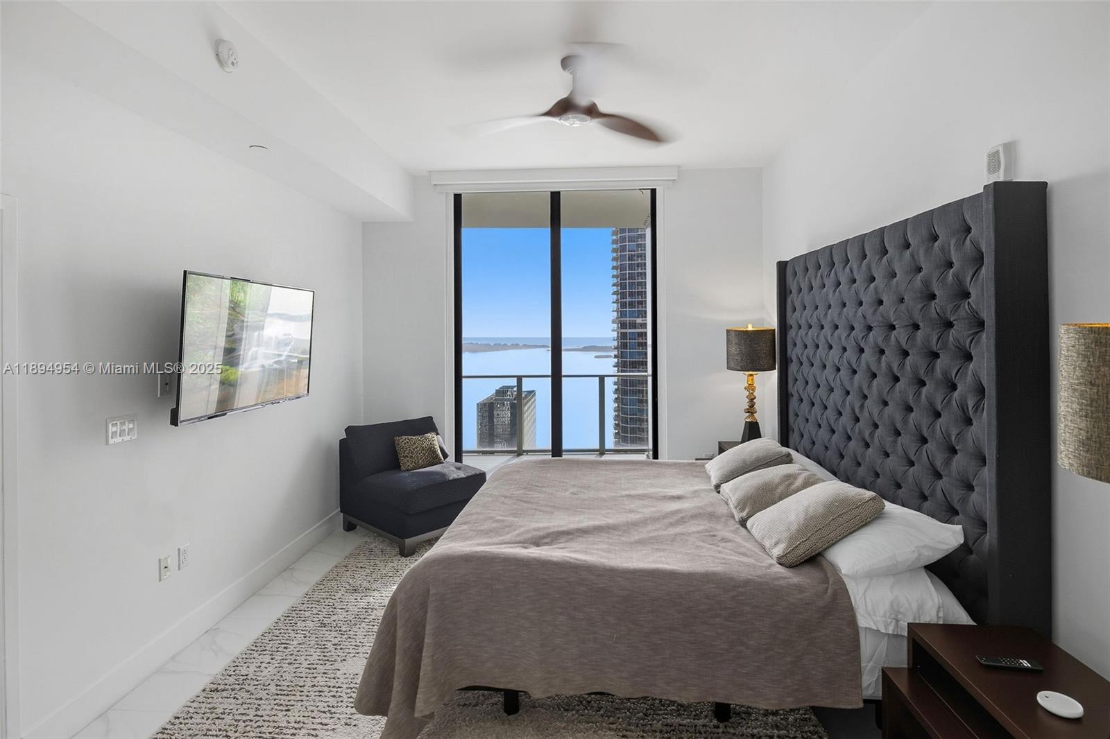 1010 Brickell Ave #4704, Miami FL 33131