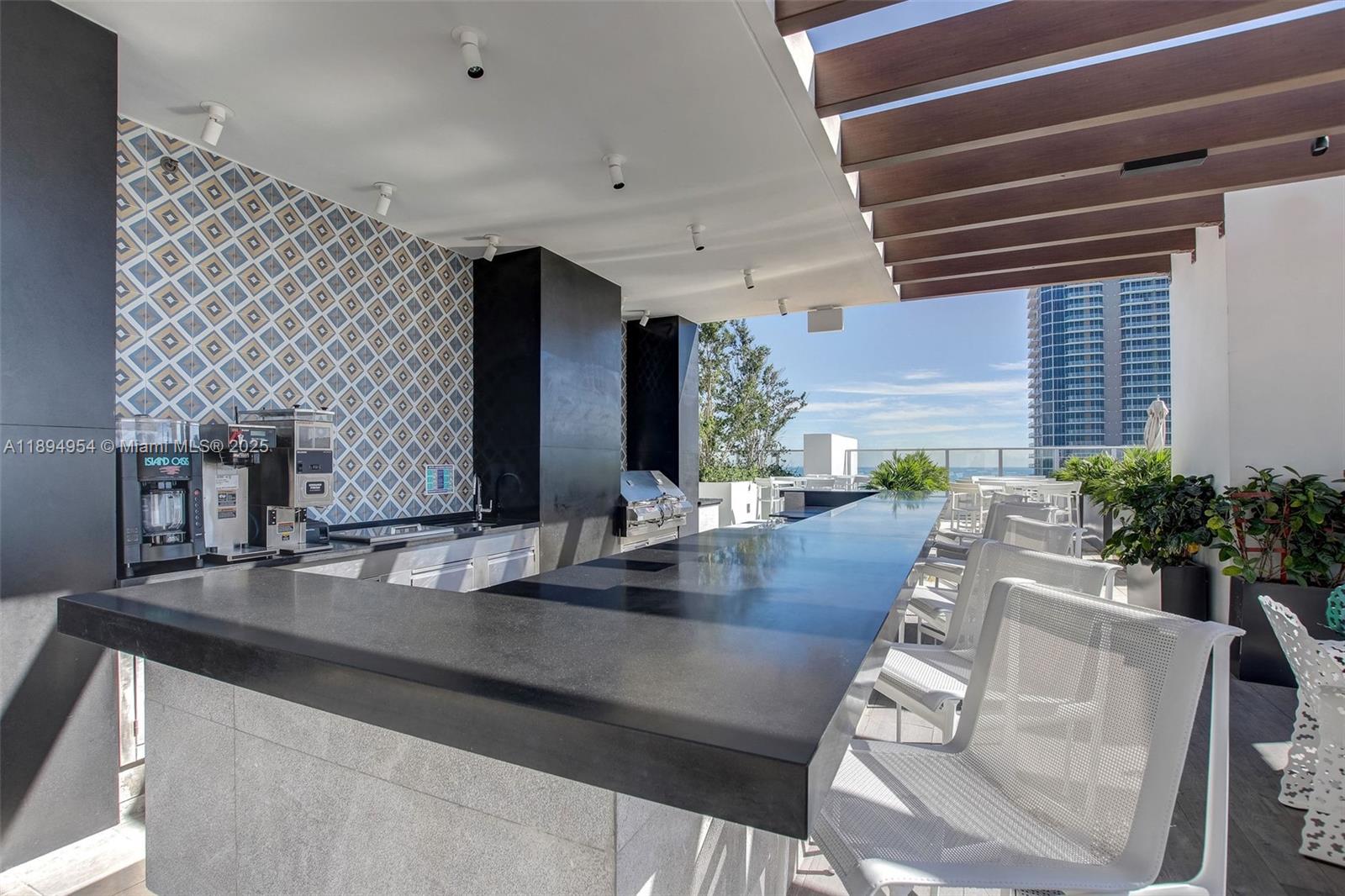 1010 Brickell Ave #4704, Miami FL 33131