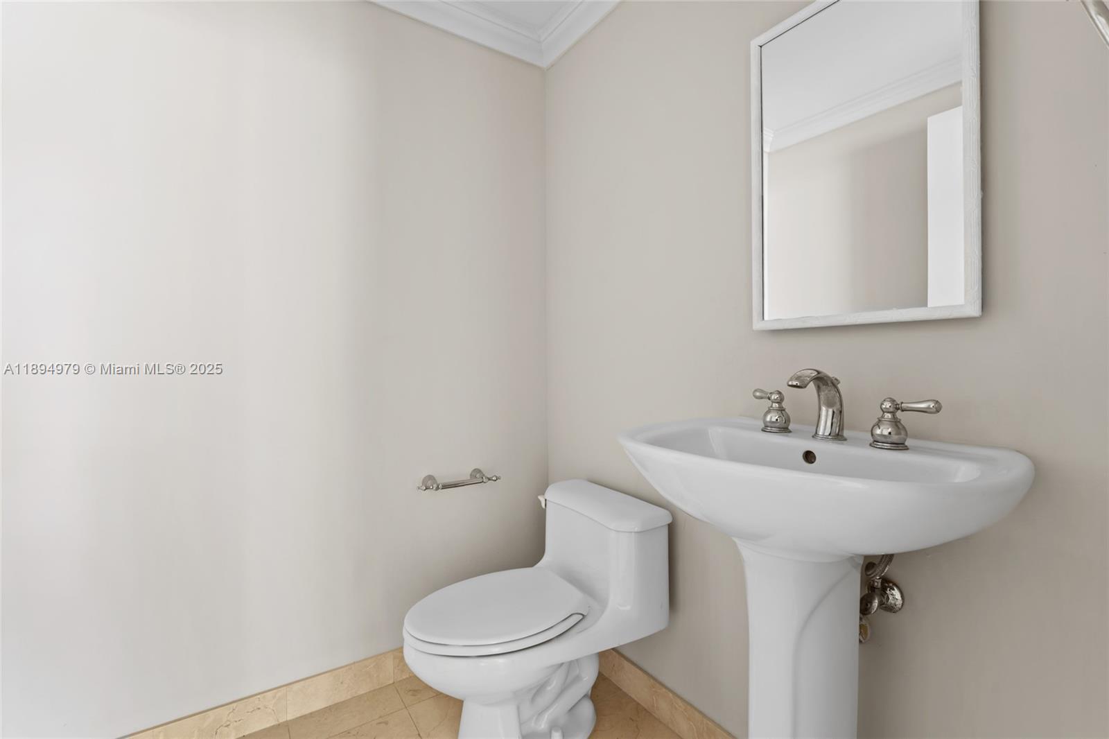 6365 Collins Ave #3011, Miami Beach FL 33141