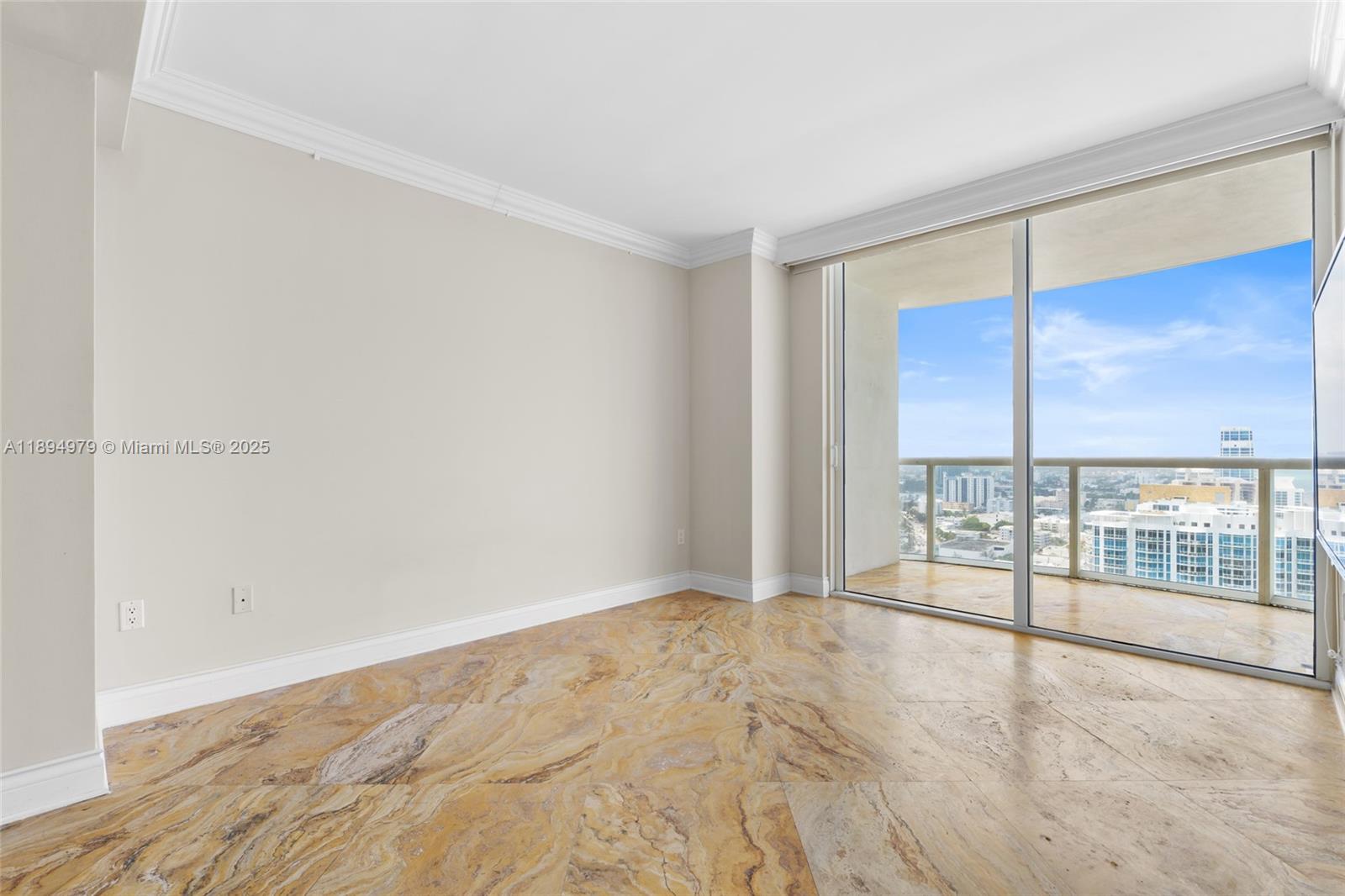 6365 Collins Ave #3011, Miami Beach FL 33141