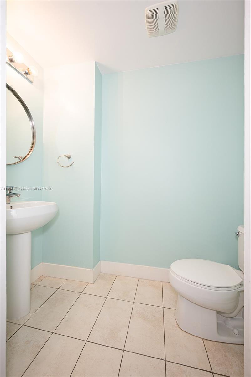 1900 N Bayshore Dr #4019, Miami FL 33132