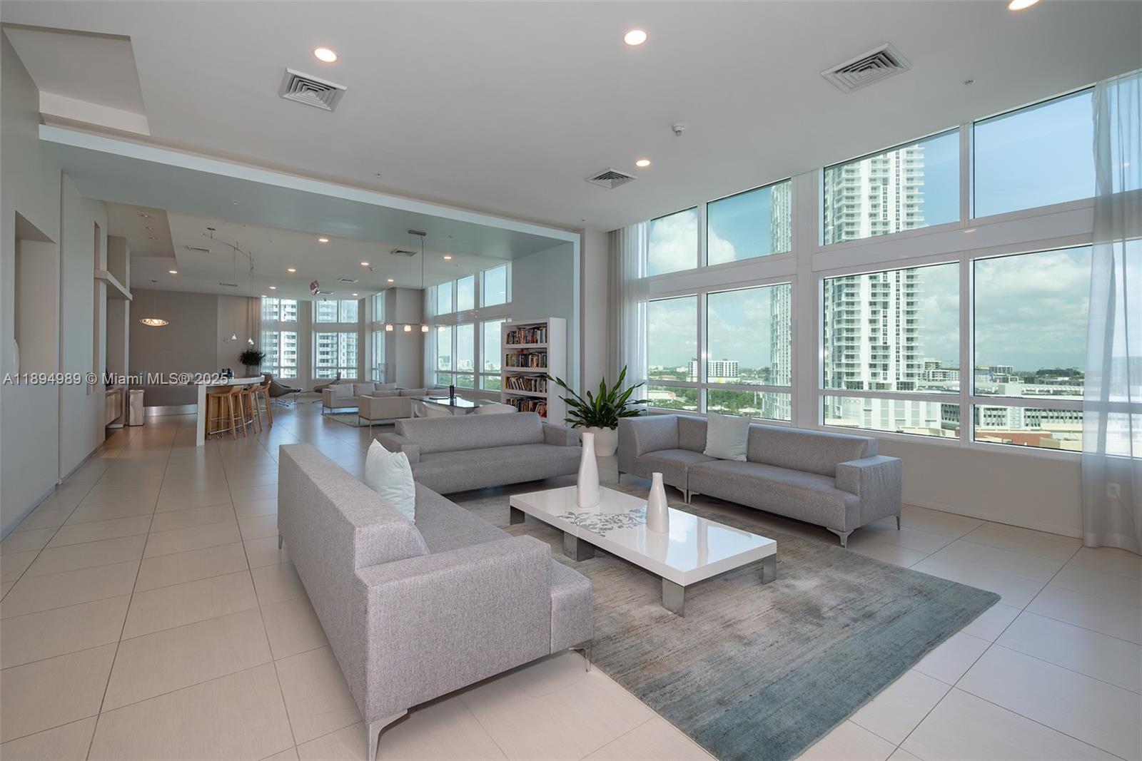 1900 N Bayshore Dr #4019, Miami FL 33132
