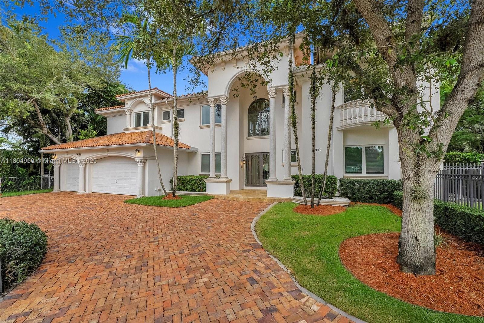 7975 SW 52nd Ct, Miami FL 33143