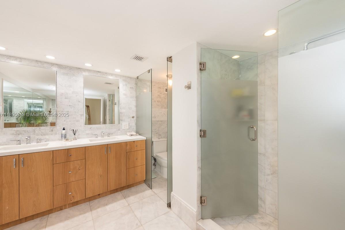 1121 Crandon Blvd #D402, Key Biscayne FL 33149