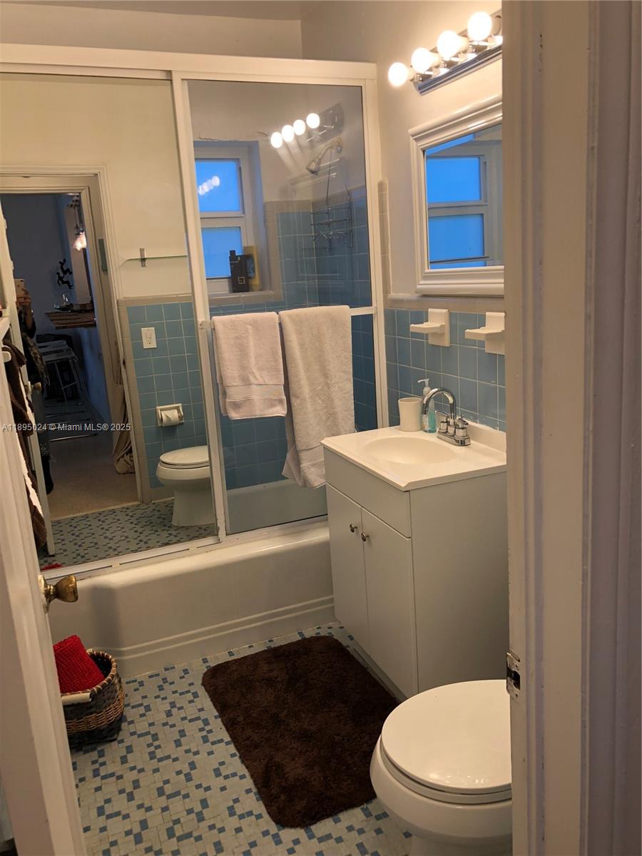 1160 SW 22nd terrace #2, Miami FL 33129