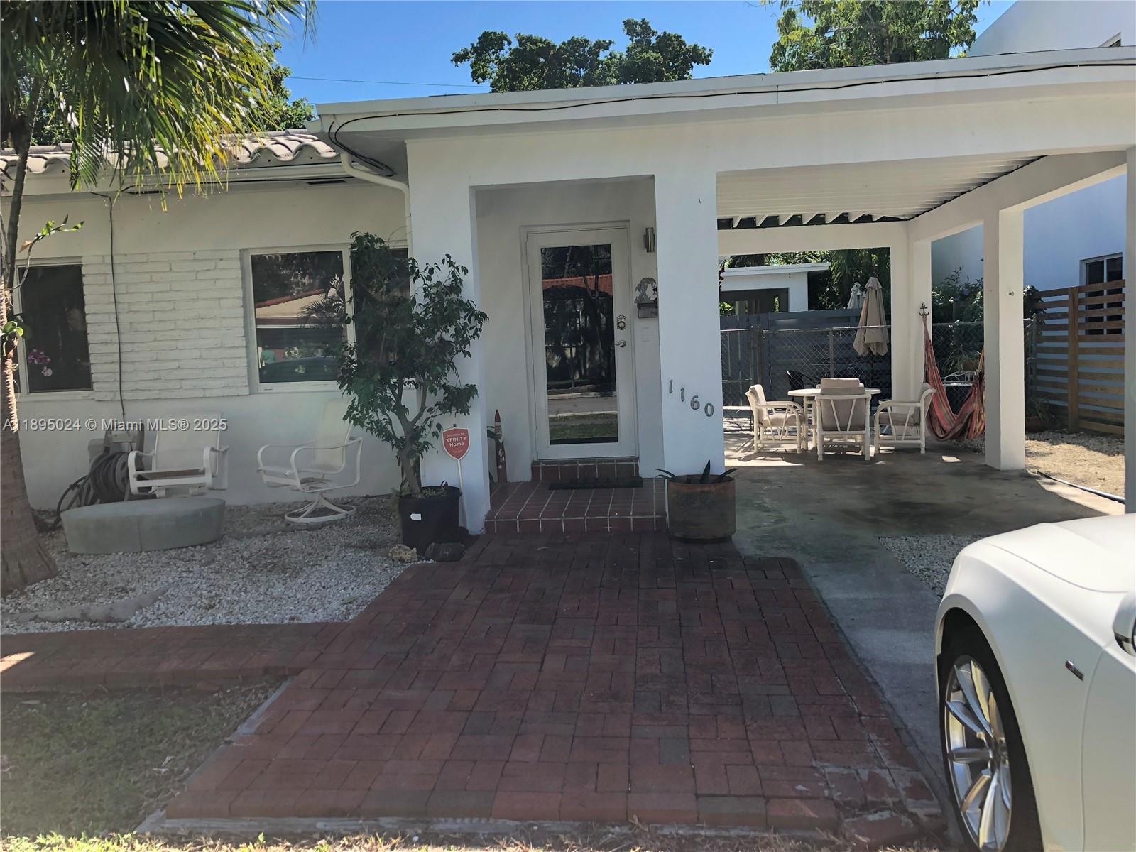 1160 SW 22nd terrace #2, Miami FL 33129