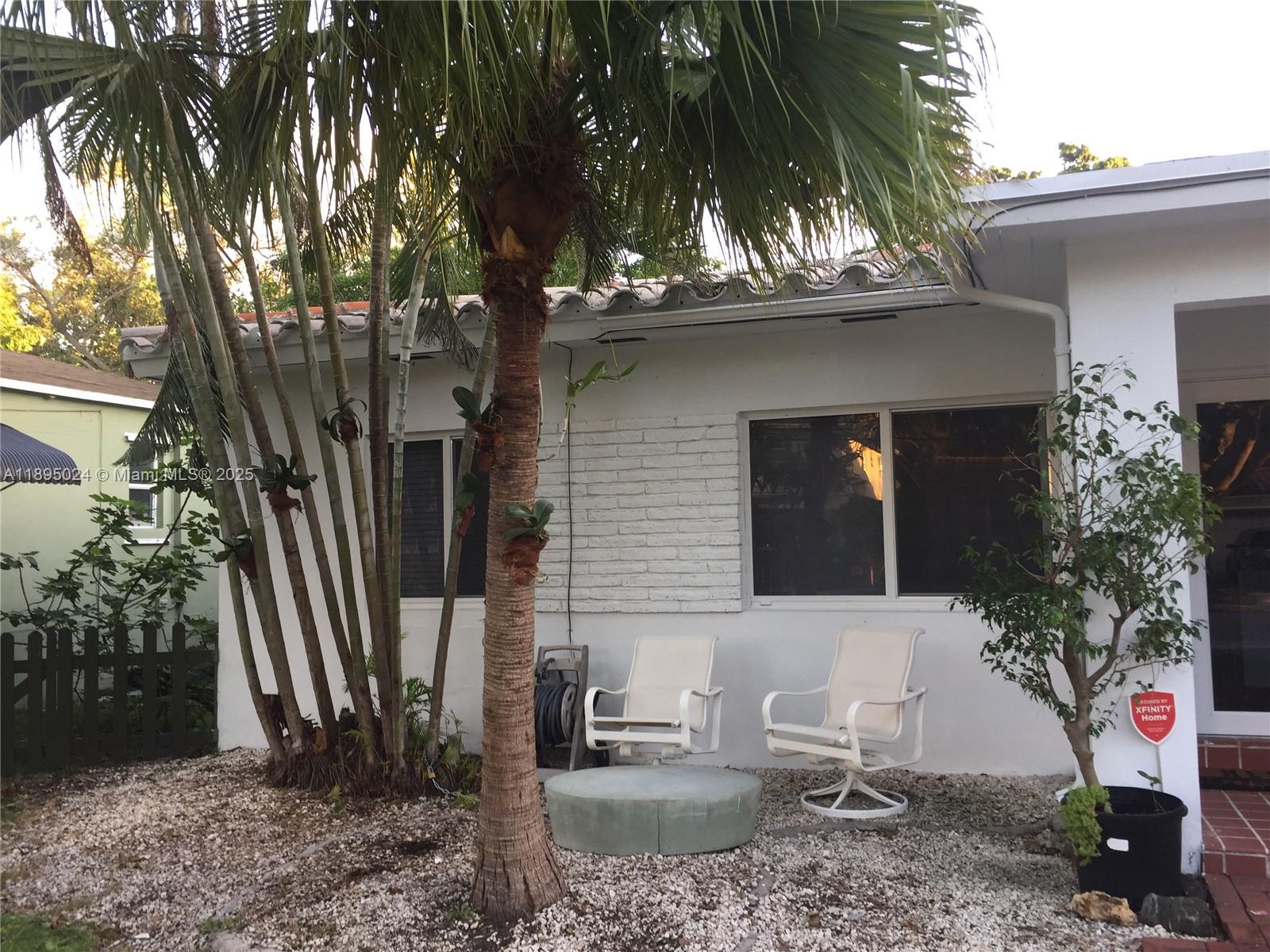 1160 SW 22nd terrace #2, Miami FL 33129