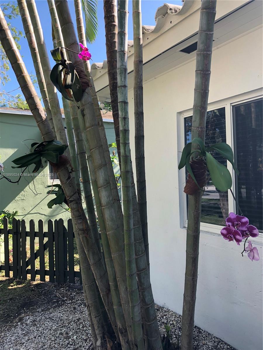 1160 SW 22nd terrace #2, Miami FL 33129