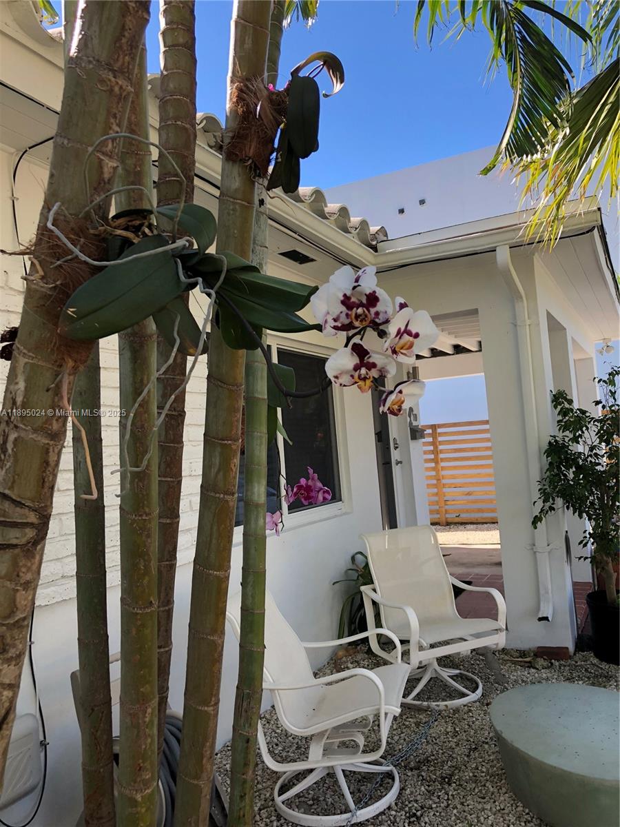 1160 SW 22nd terrace #2, Miami FL 33129