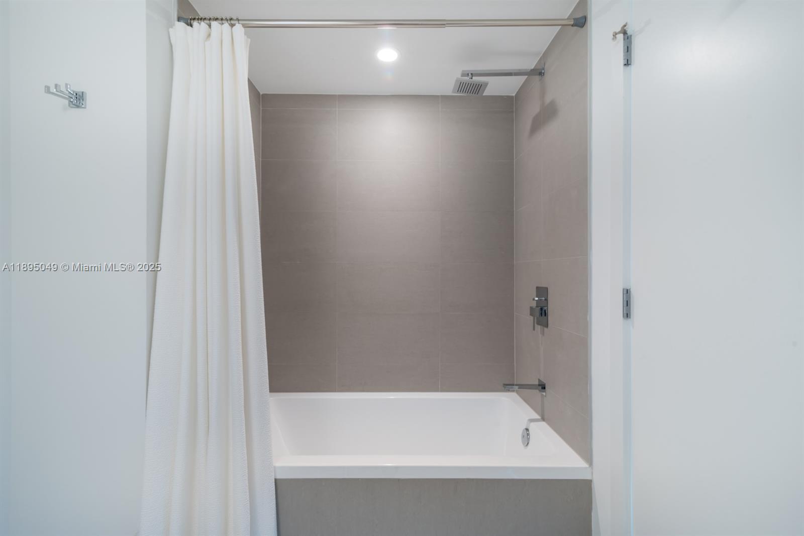 1080 Brickell Ave #3601, Miami FL 33131