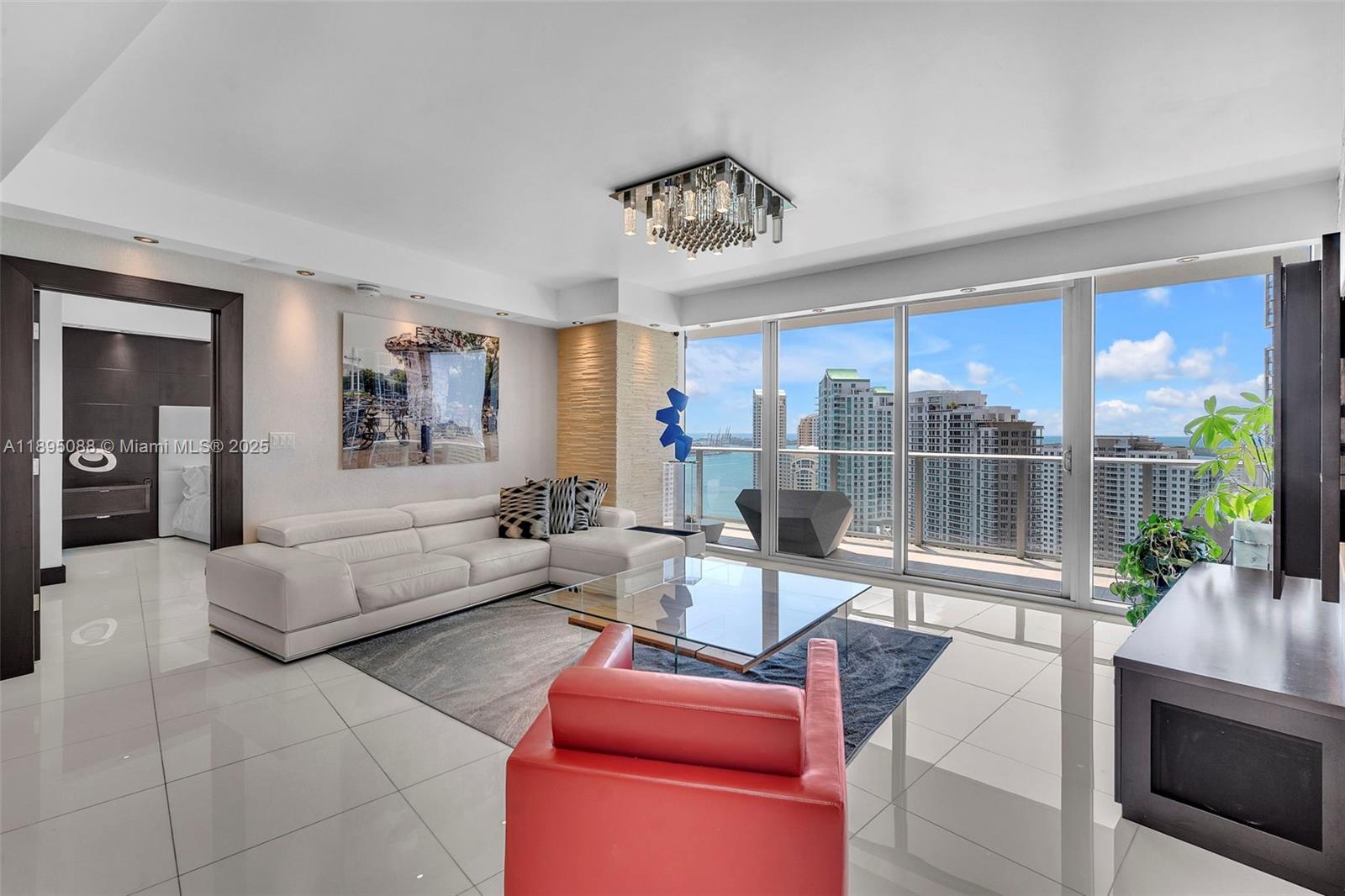 200 Biscayne Boulevard Way #3607, Miami FL 33131