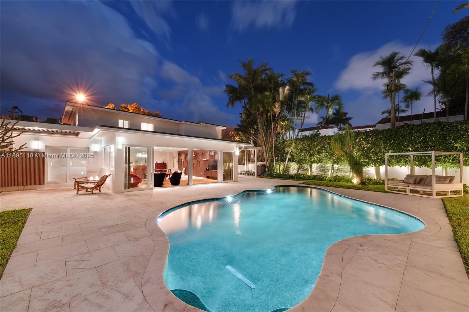 5244 Alton Rd, Miami Beach FL 33140