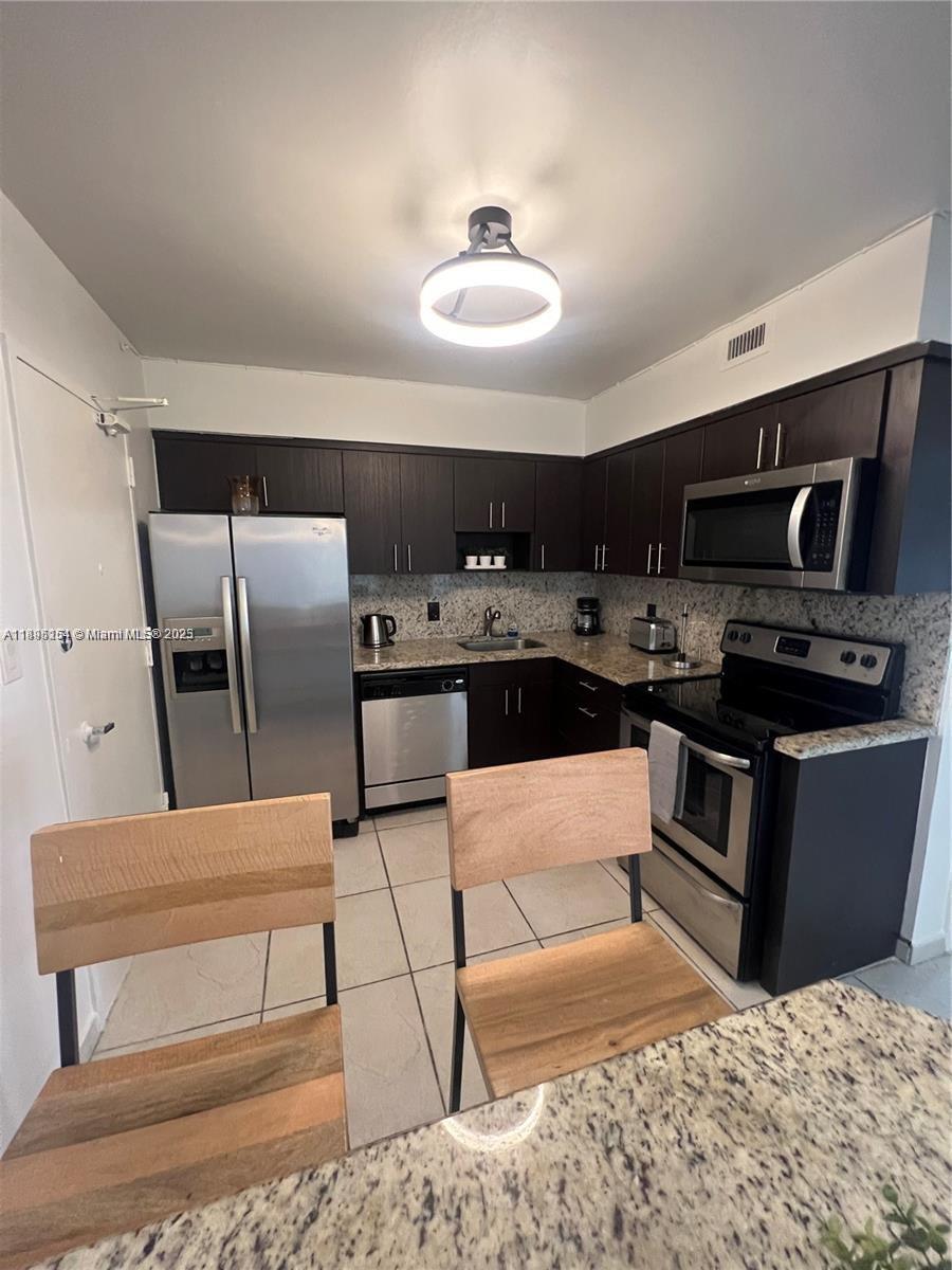 5161 Collins Ave #1211, Miami Beach FL 33140