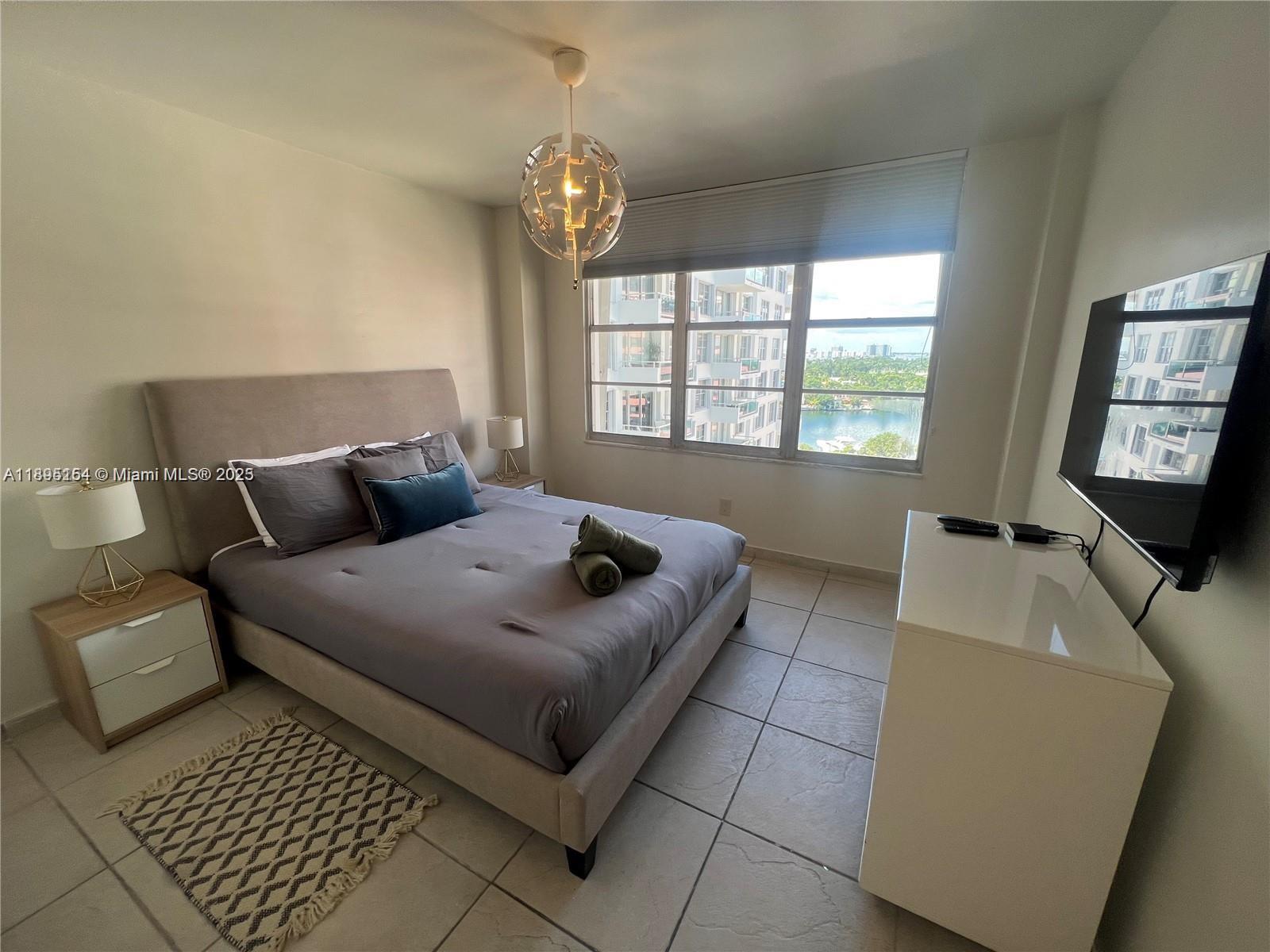 5161 Collins Ave #1211, Miami Beach FL 33140