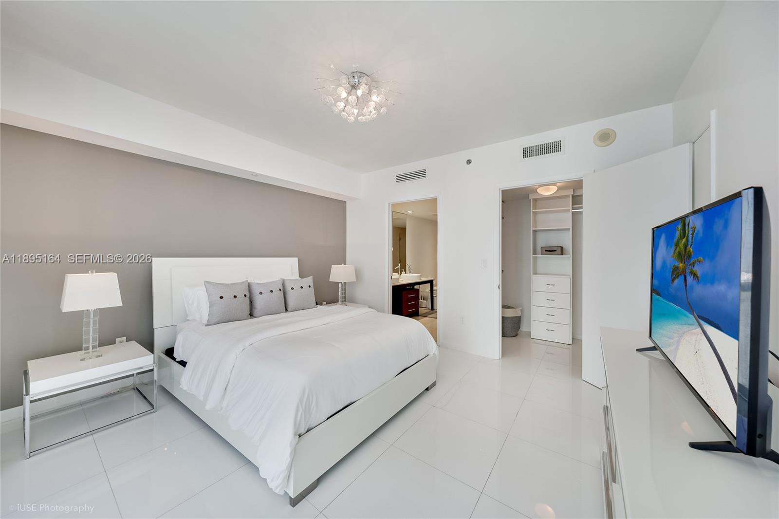 495 Brickell Ave #4710, Miami FL 33131