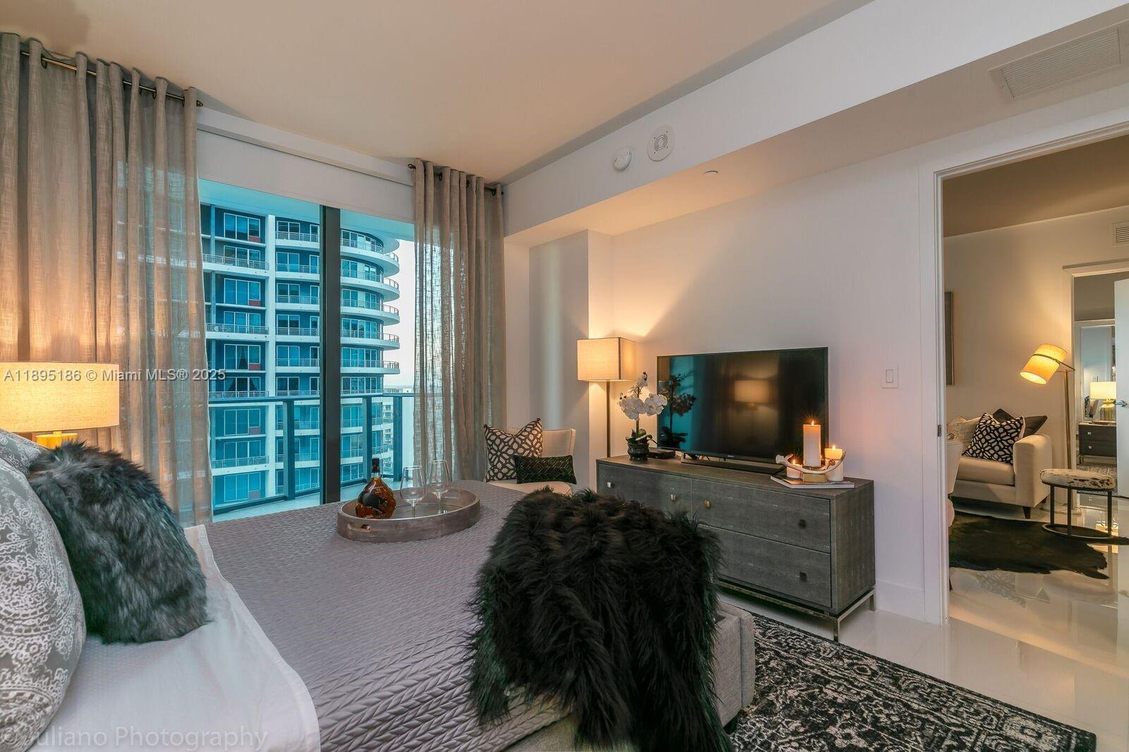 1300 S Miami Ave #2109, Miami FL 33131