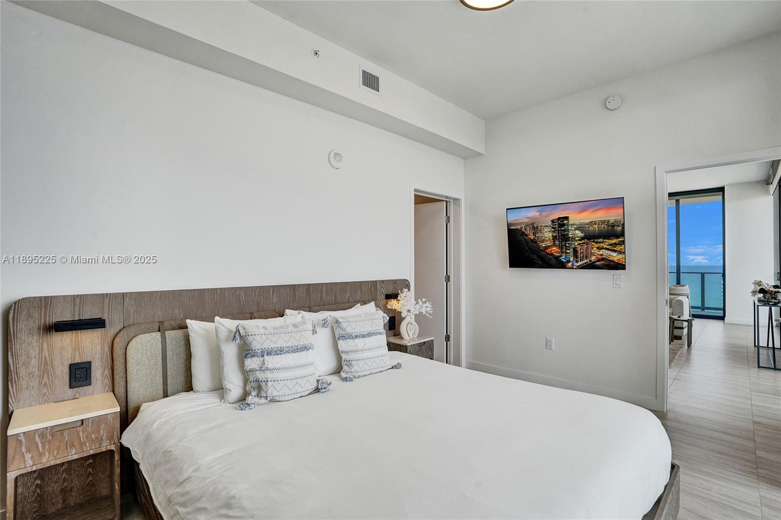 580 72nd street #2102, Miami Beach FL 33141