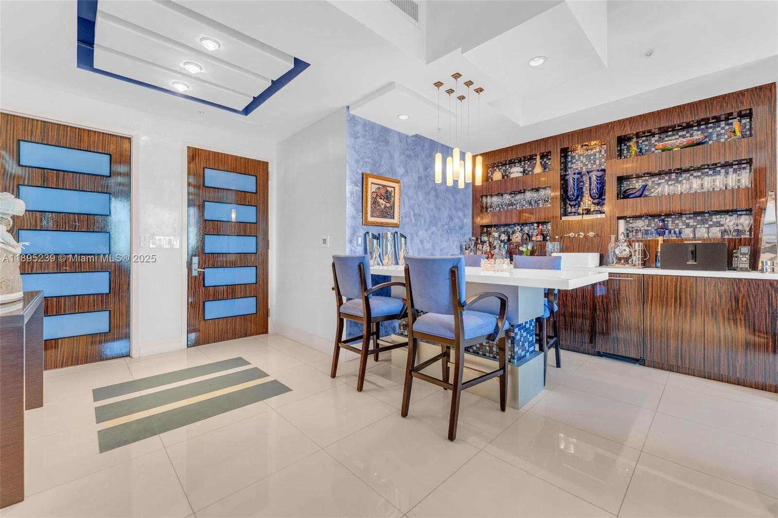 50 S Pointe Dr #705, Miami Beach FL 33139
