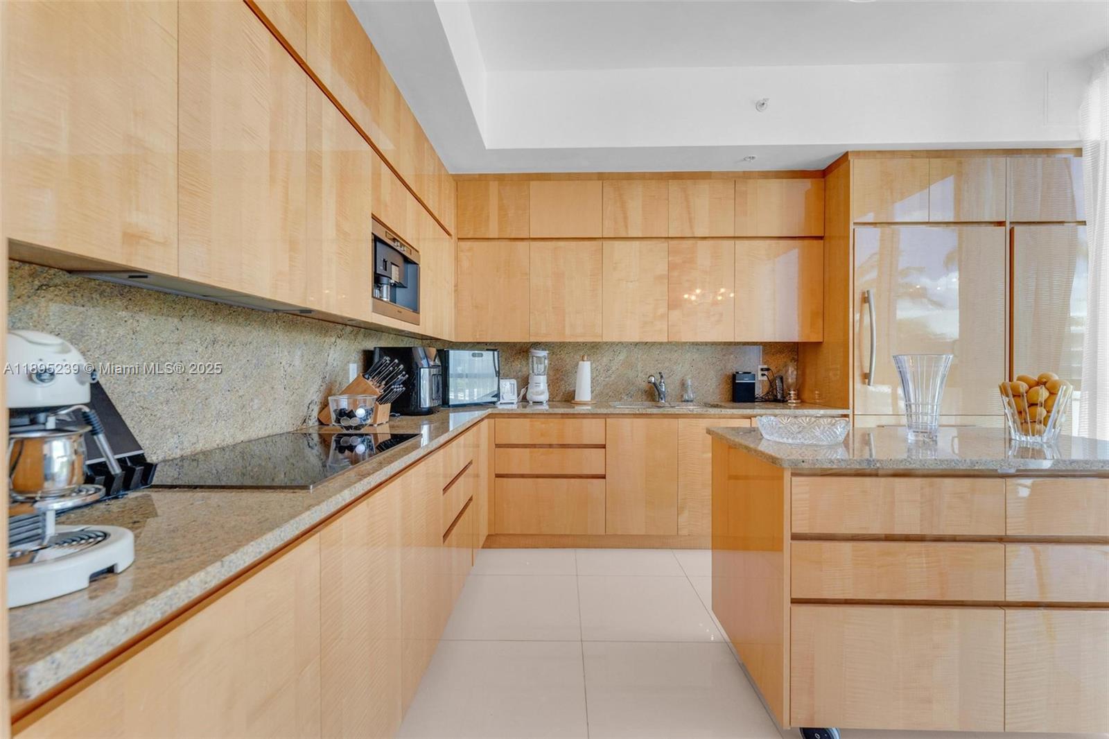 50 S Pointe Dr #705, Miami Beach FL 33139
