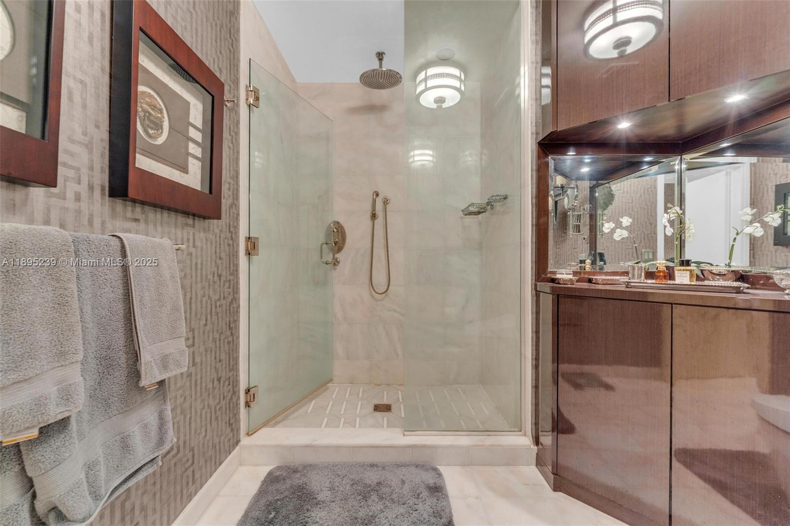 50 S Pointe Dr #705, Miami Beach FL 33139