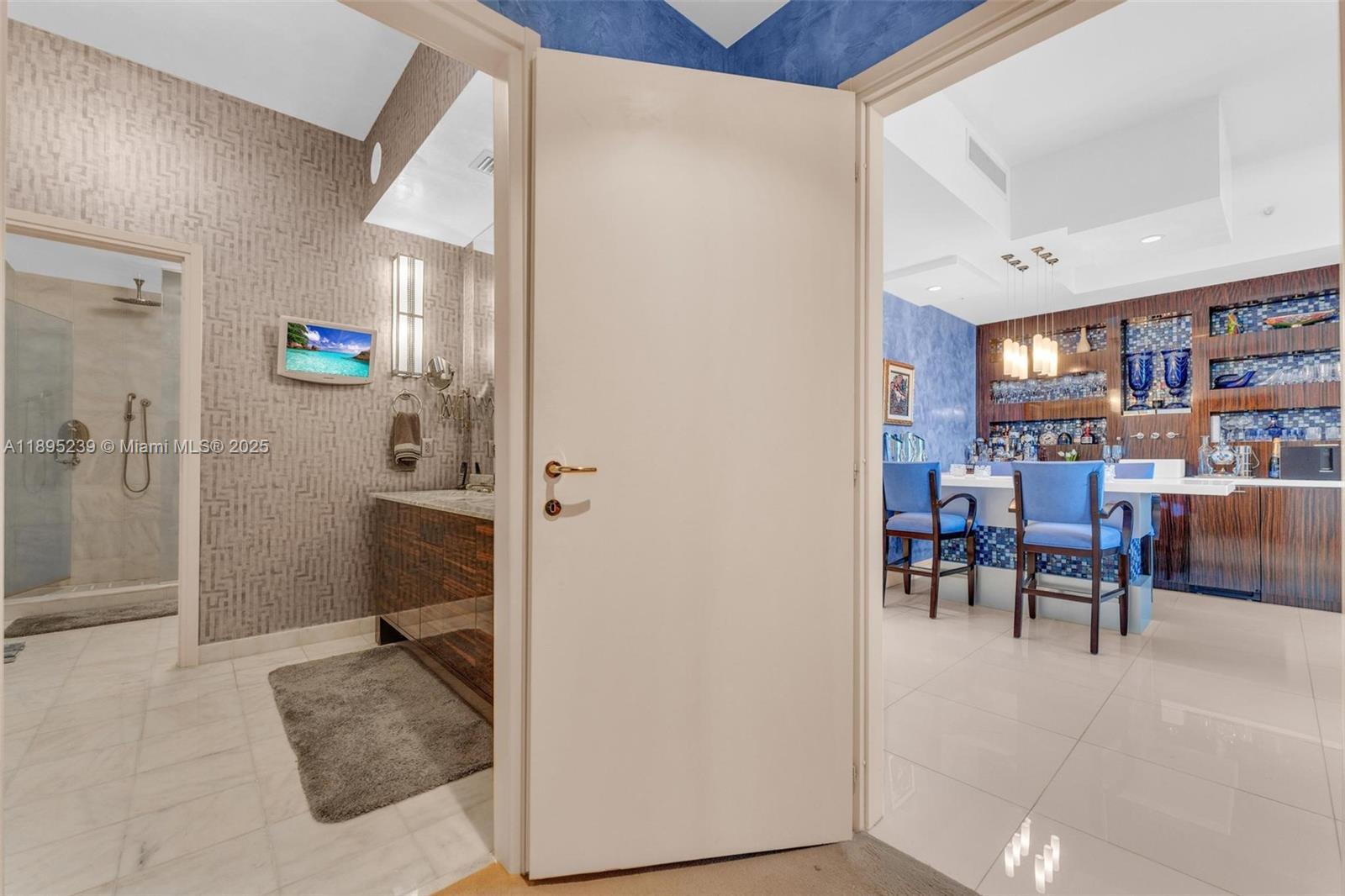 50 S Pointe Dr #705, Miami Beach FL 33139