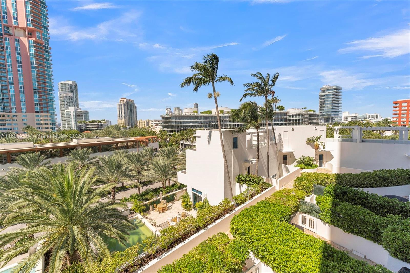 50 S Pointe Dr #705, Miami Beach FL 33139