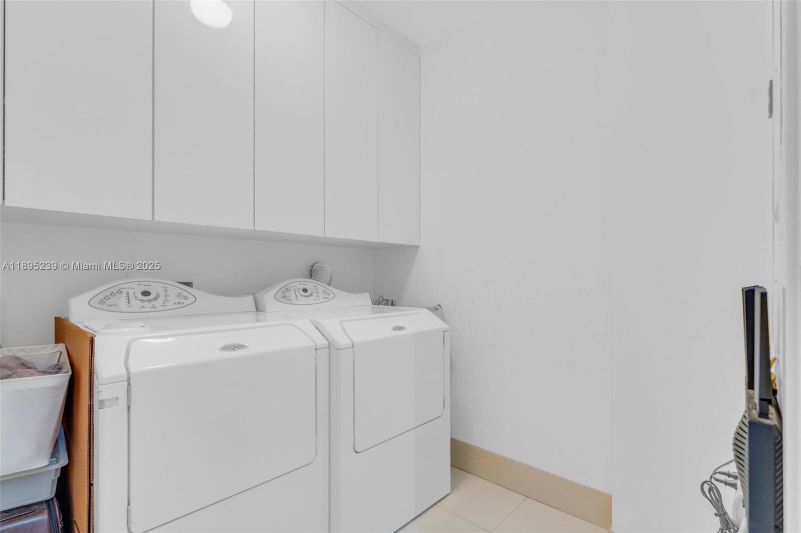 50 S Pointe Dr #705, Miami Beach FL 33139