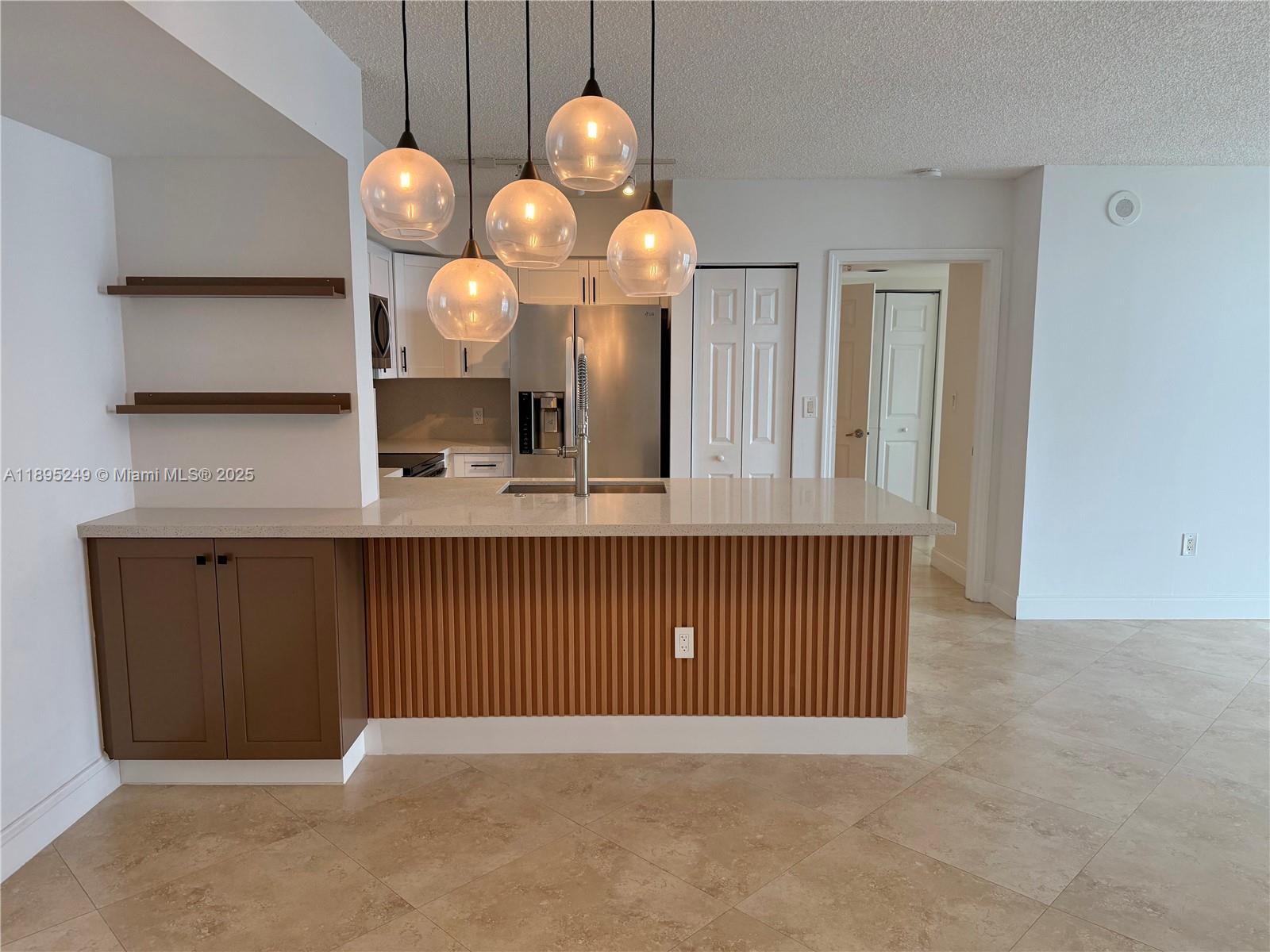 1155 Brickell Bay Dr #2208, Miami FL 33131