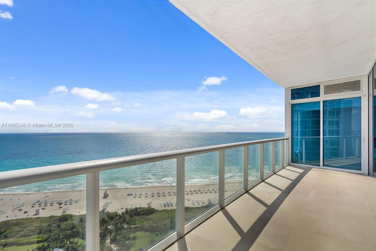 100 S Pointe Dr #2208, Miami Beach FL 33139
