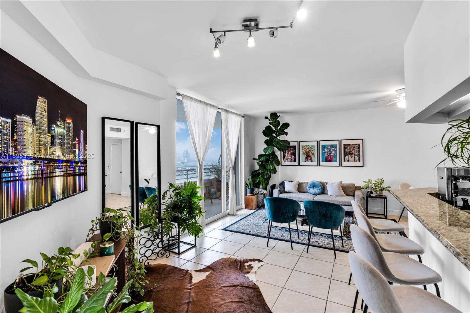 808 Brickell Key Dr #2003, Miami FL 33131