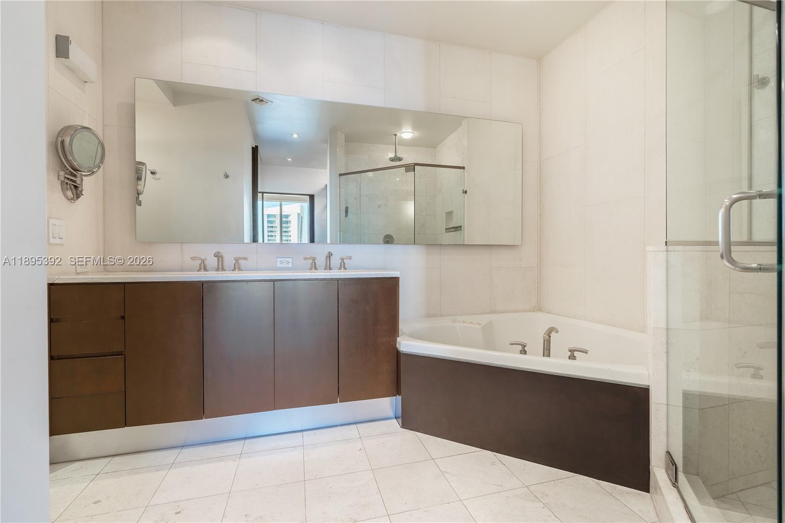 901 Brickell Key Blvd #3607, Miami FL 33131