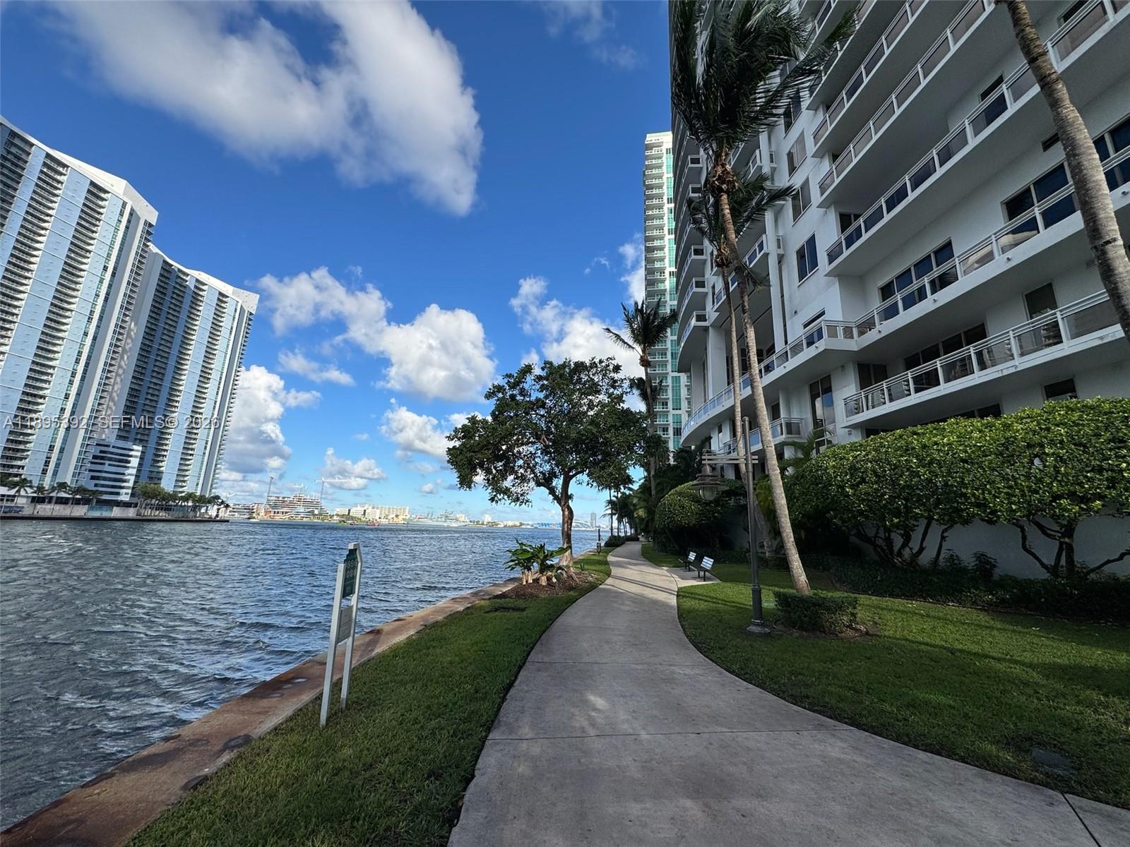 901 Brickell Key Blvd #3607, Miami FL 33131