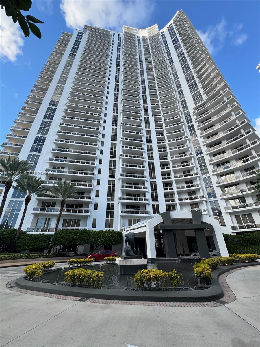 901 Brickell Key Blvd #3607, Miami FL 33131