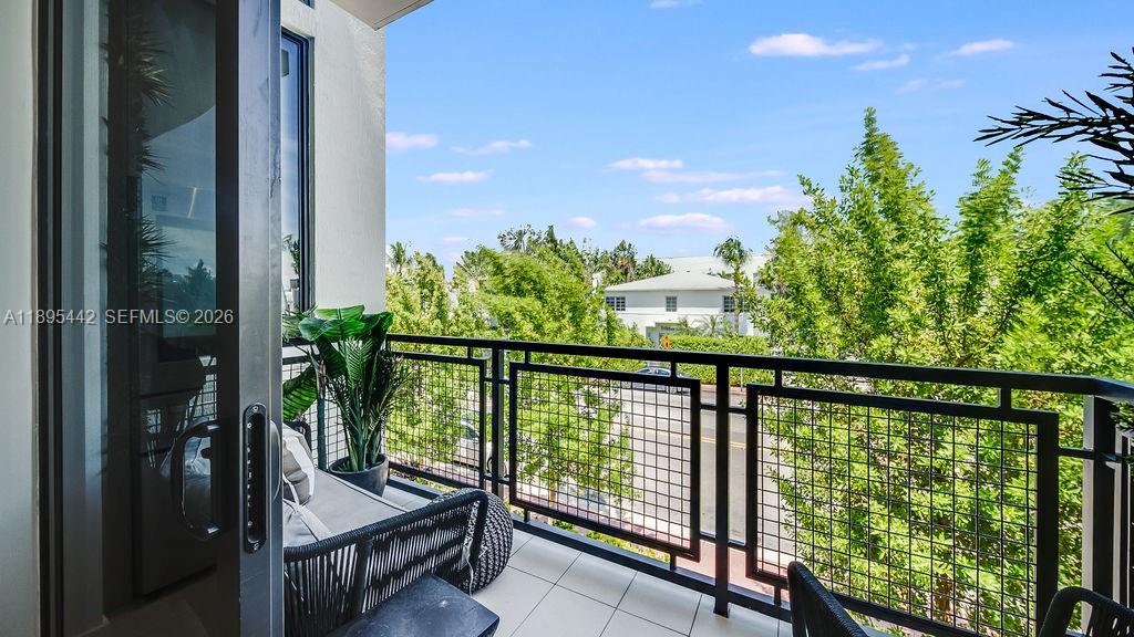 1030 15th St #201, Miami Beach FL 33139