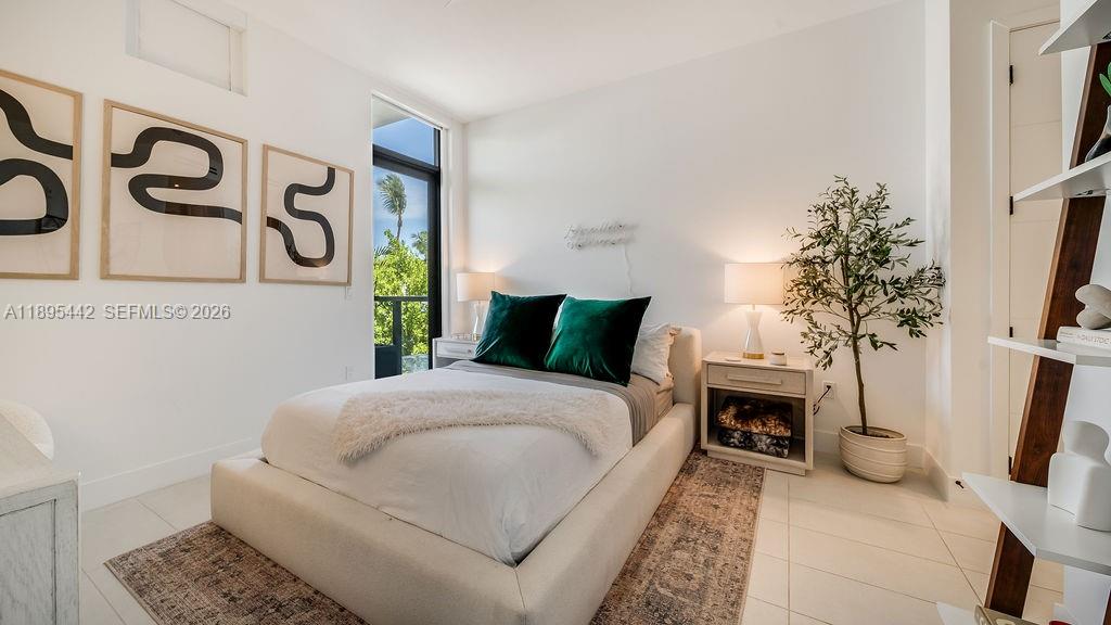 1030 15th St #201, Miami Beach FL 33139