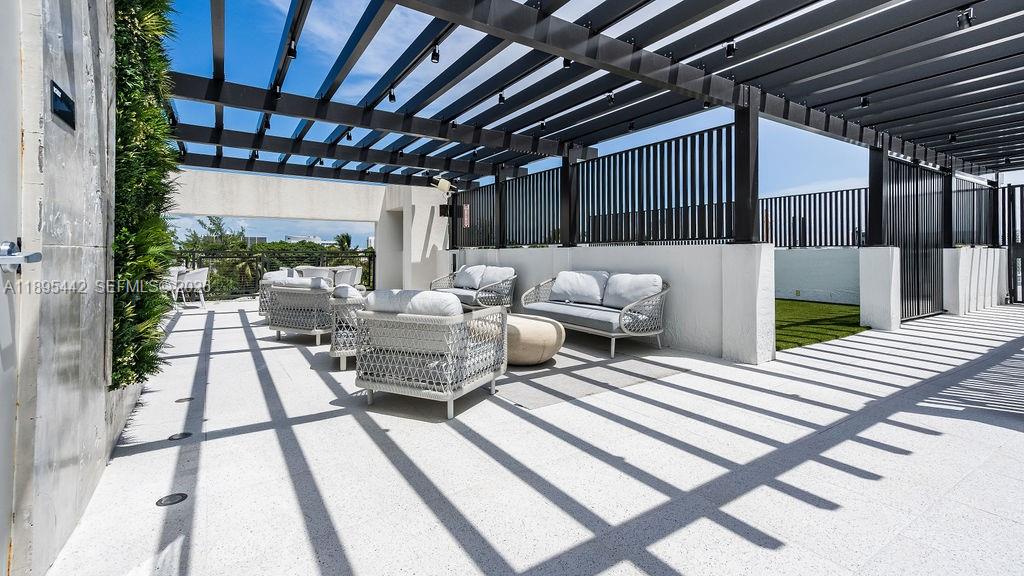 1030 15th St #201, Miami Beach FL 33139