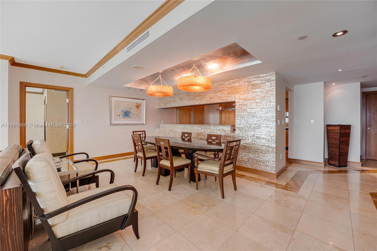 1455 Ocean Dr #1408, Miami Beach FL 33139