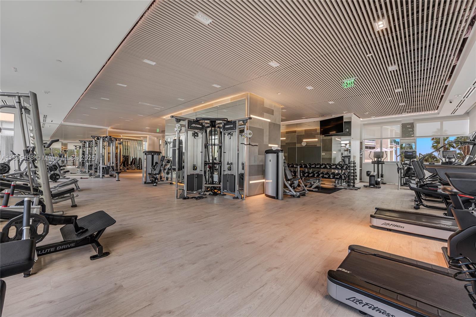 1455 Ocean Dr #1408, Miami Beach FL 33139