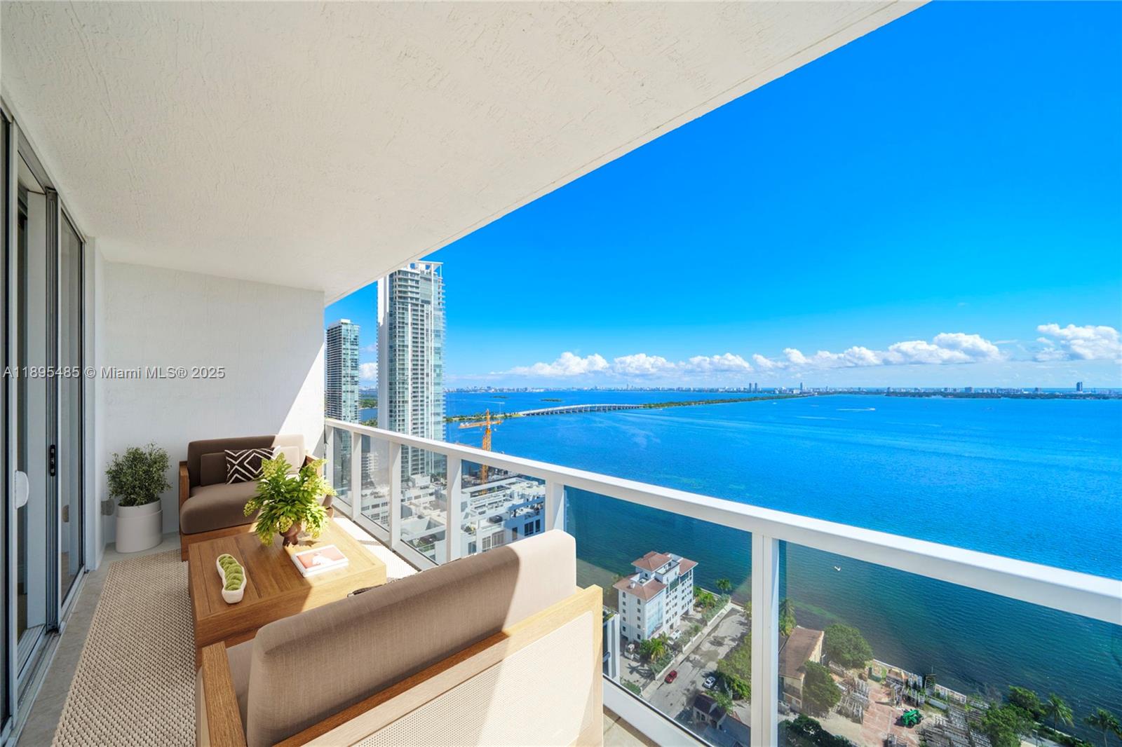 600 NE 27th St #3105, Miami FL 33137