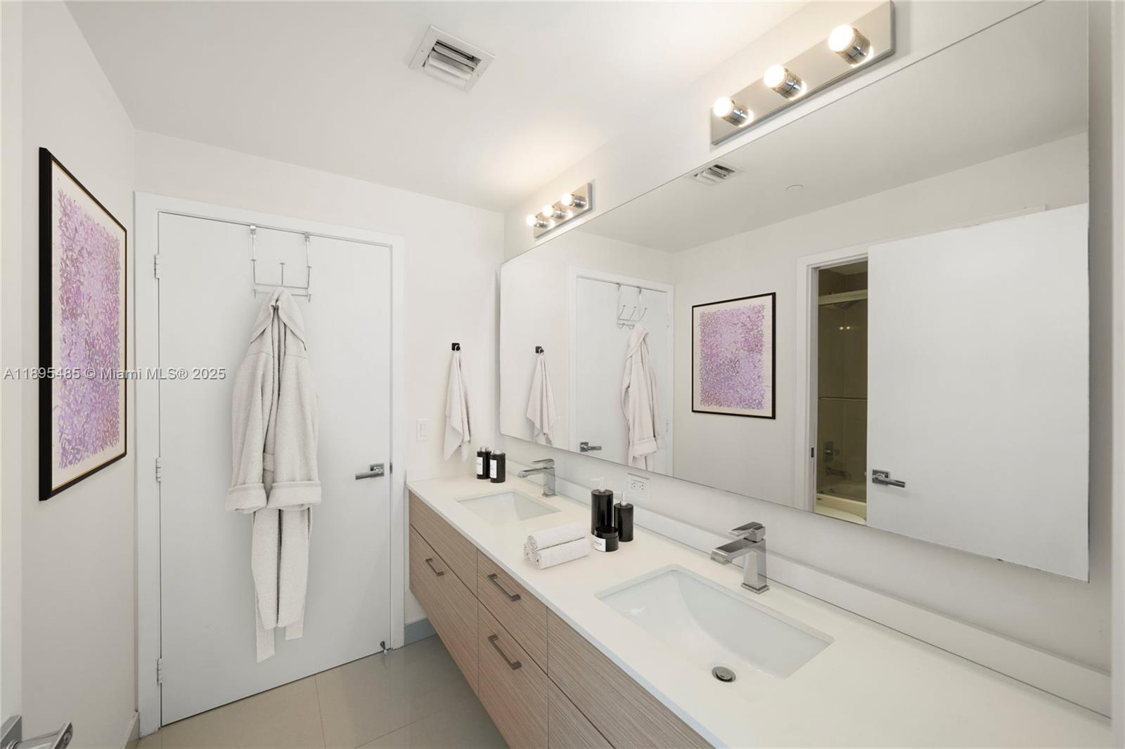 600 NE 27th St #3105, Miami FL 33137
