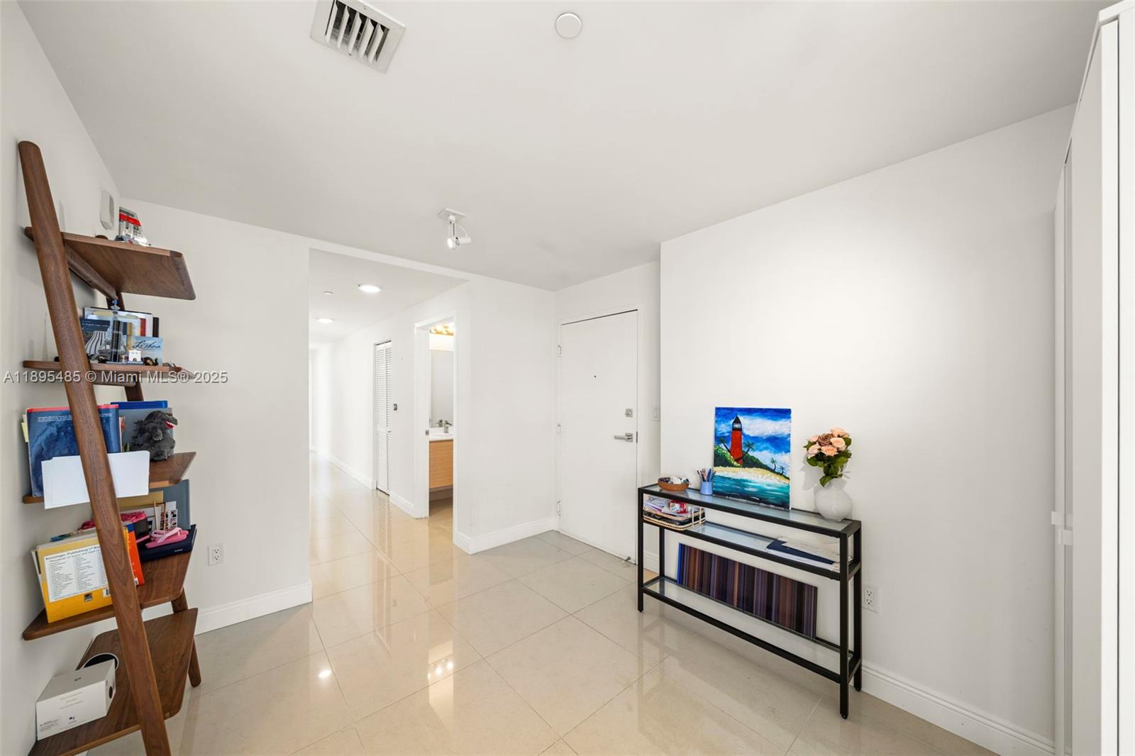 600 NE 27th St #3105, Miami FL 33137