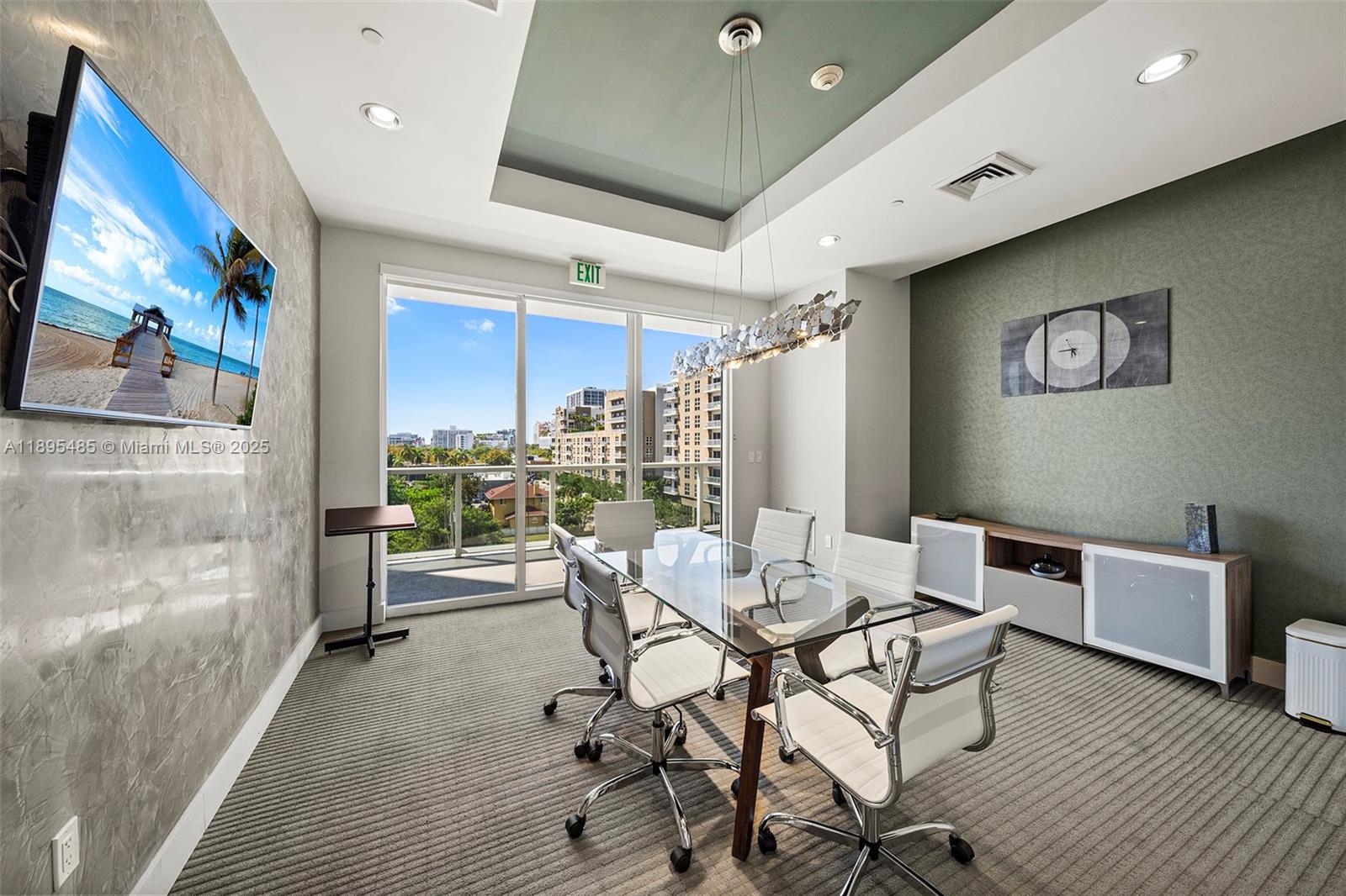 600 NE 27th St #3105, Miami FL 33137