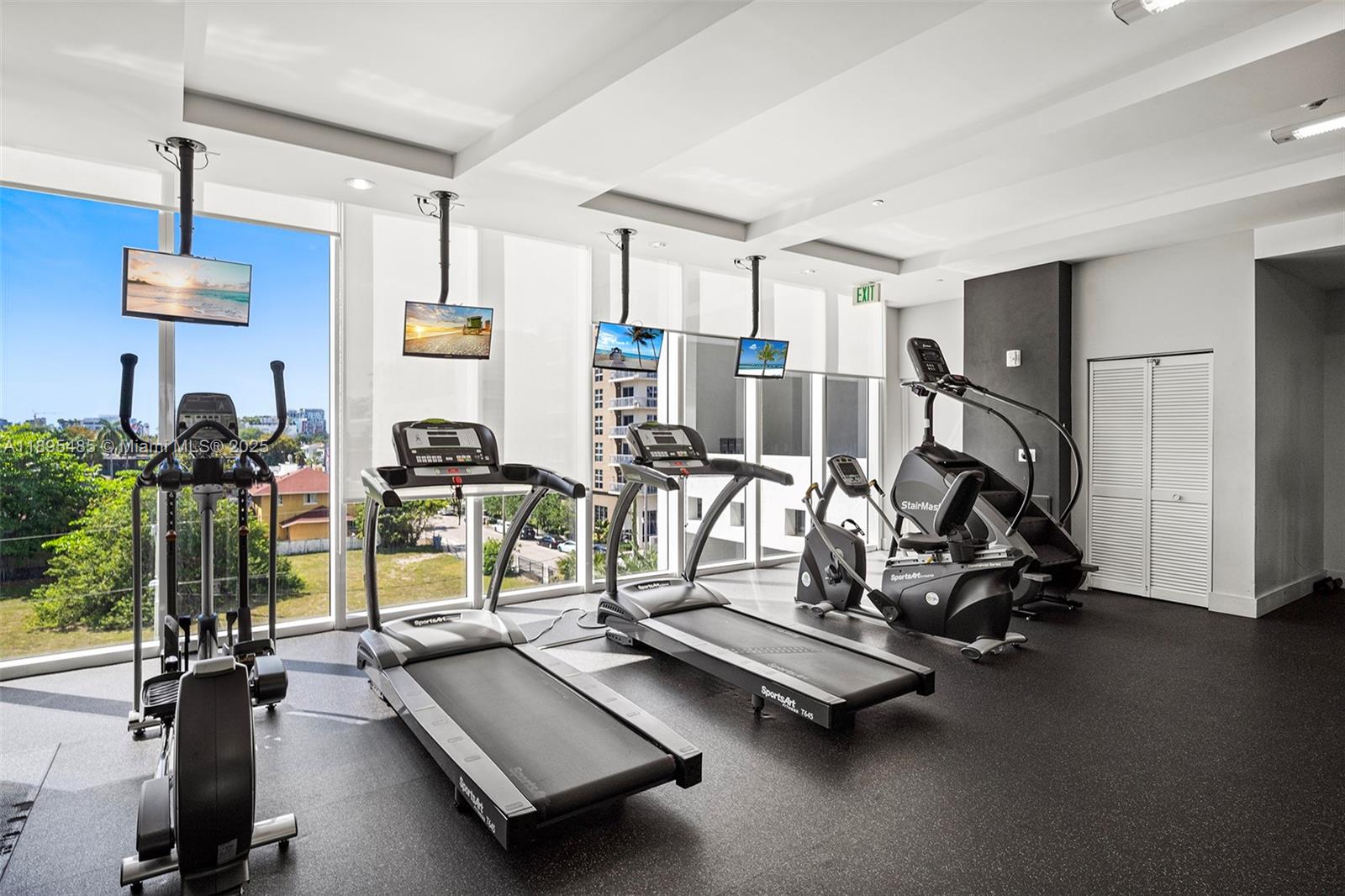 600 NE 27th St #3105, Miami FL 33137