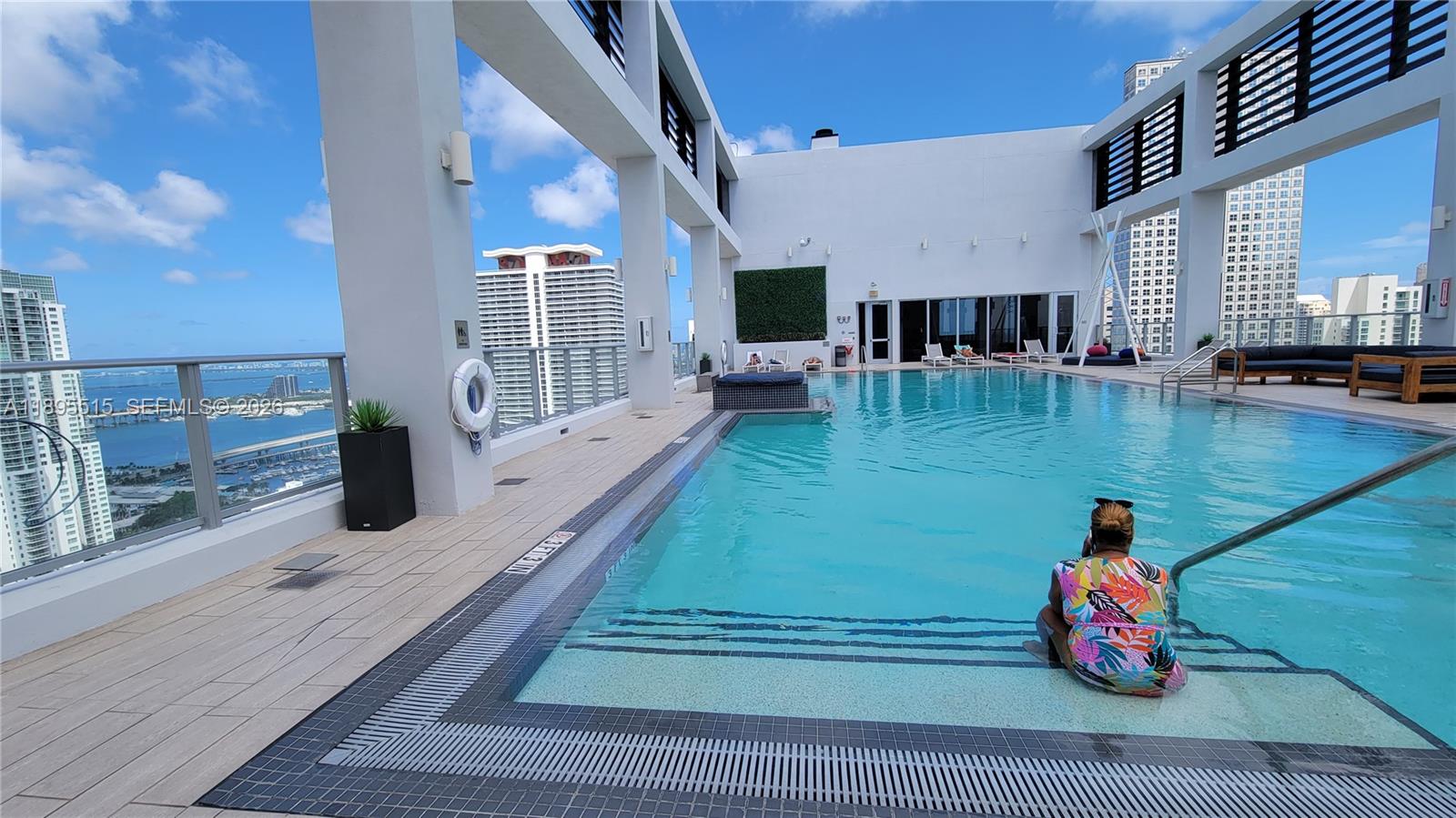 151 SE 1st St #3003, Miami FL 33131