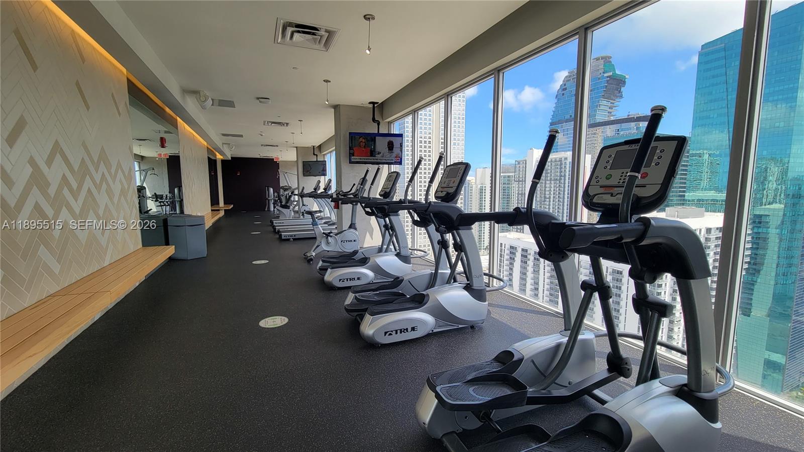 151 SE 1st St #3003, Miami FL 33131